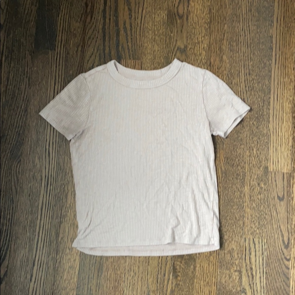 Light pink aerie tee